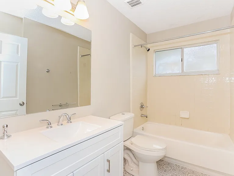 1554 Mountain Lake Dr W — Photo 15