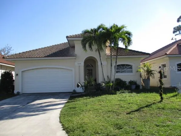 11247 La Coruna Ln, Bonita Springs, FL 34135