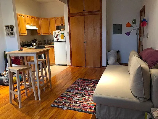 Rented by Dream Space Realty | media 7