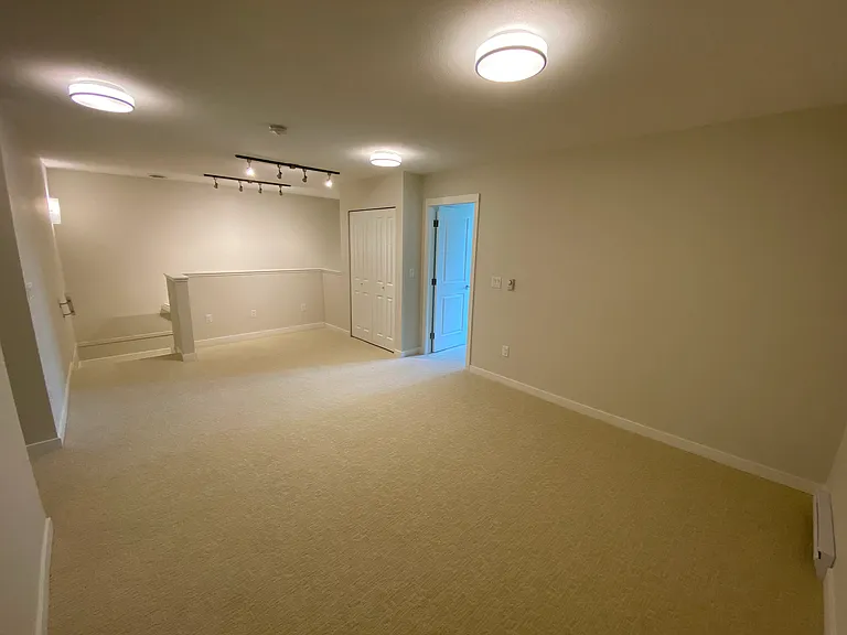 5311 Admiral Way #124 — Photo 22