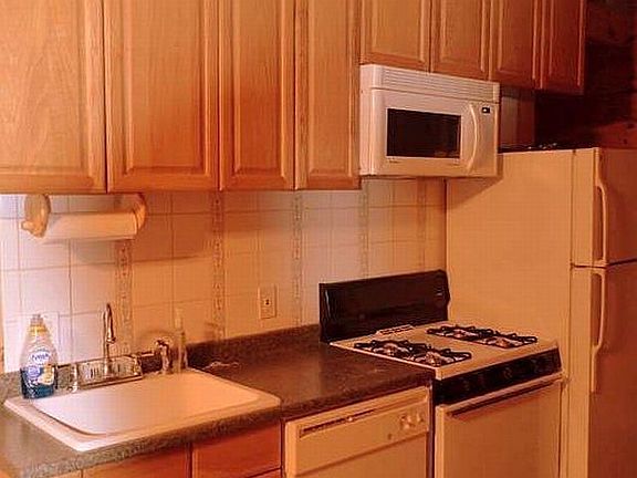 4th image of 119 Covenant Cir