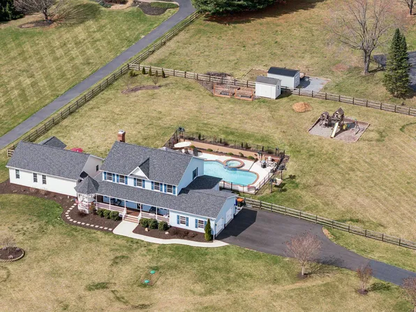 2994 Hope Mill Ln, Adamstown, MD 21710