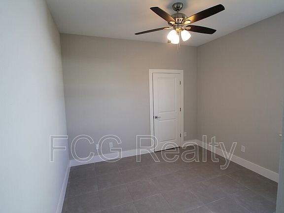 5th image of 16 Zinnia Ln E