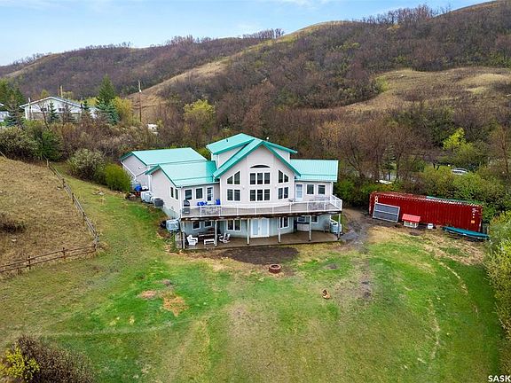 3rd image of 966 Tatanka DRIVE
