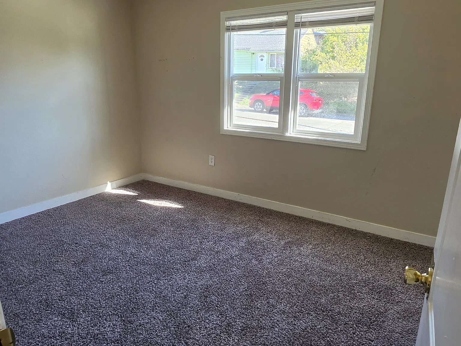 2 bed, 700 sqft, $1,750 — Photo 4