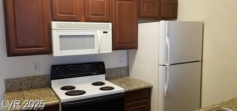2 bed, 2.0 bath, 920 sqft, $1,150 — Photo 4