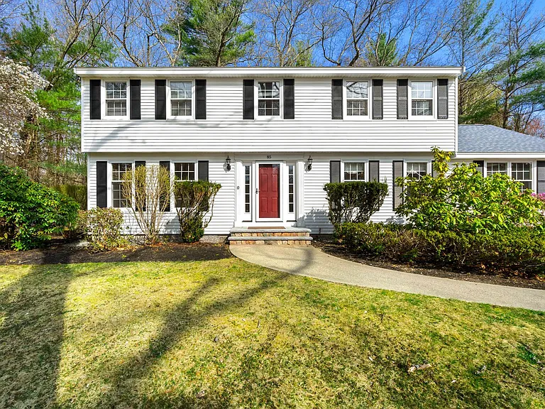 85 Bailey Rd — Photo 2