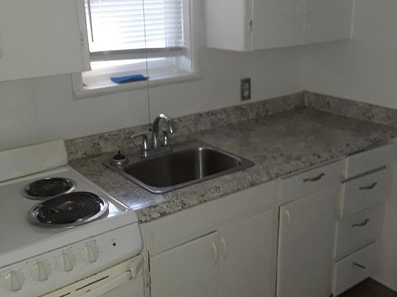 2nd image of 8425 Pacific Hwy E #3
