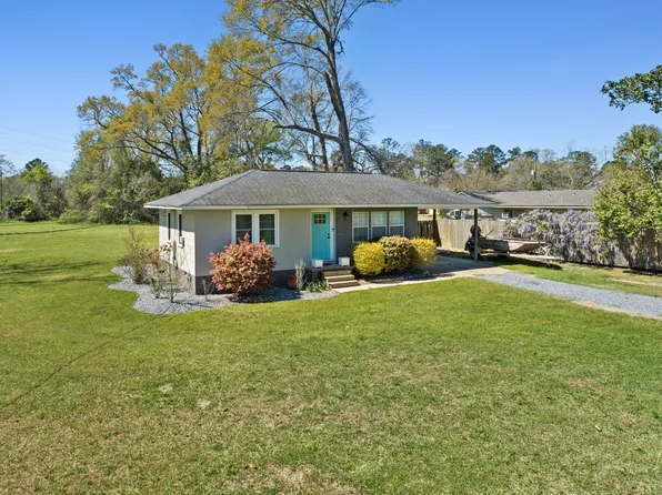 628 Carterville Rd, Petal, MS 39465