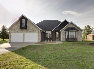 630 Blades Rd, Billings, MO 65610