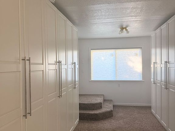5th image of 2130 Athens Ave