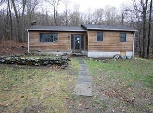 81 Mountain Vw, Hopewell Junction, NY 12533