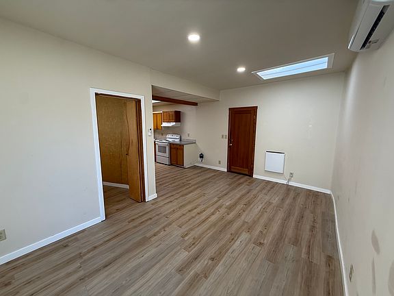 5th image of 6026 Bernhard Ave #Adu