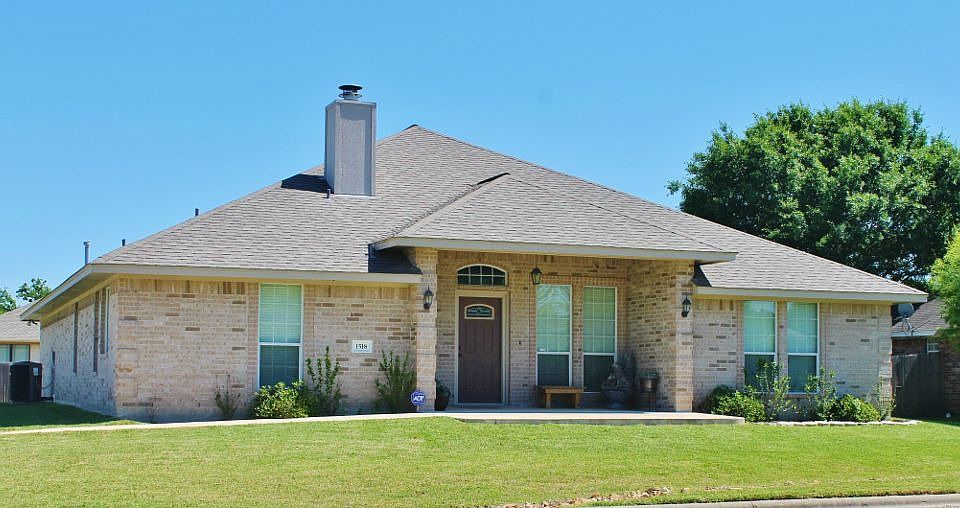 1st image of 1518 Southern Plantation Dr