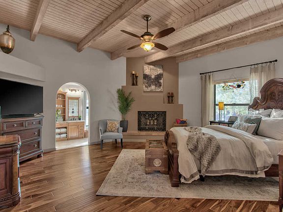 3rd image of 15541 E El Lago Blvd