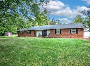 451 Irwin Rd, Olive Hill, KY 41164