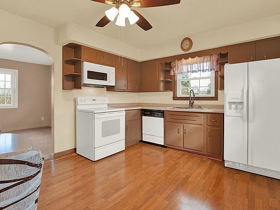 5th image of 816 Marion Ave