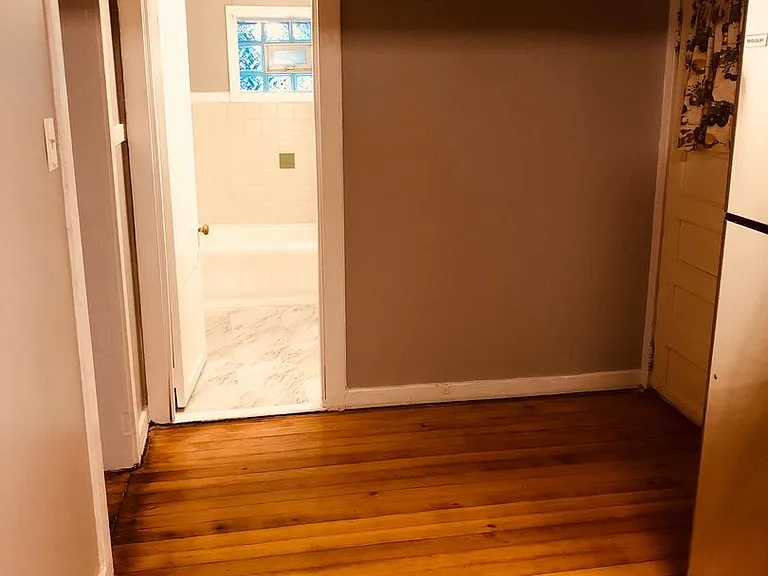 2439 West Gunnison Street — Photo 7