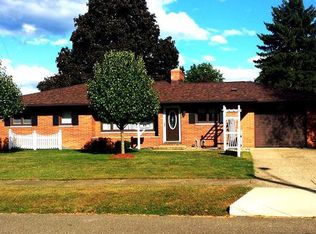 305 S McKinley St, Dover, OH 44622