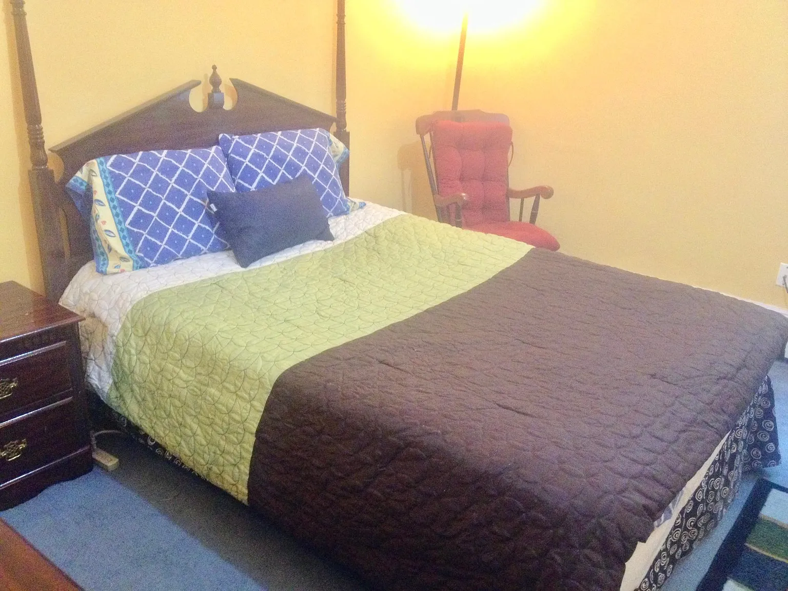 4 bed, 1000 sqft, $1,250 — Photo 3