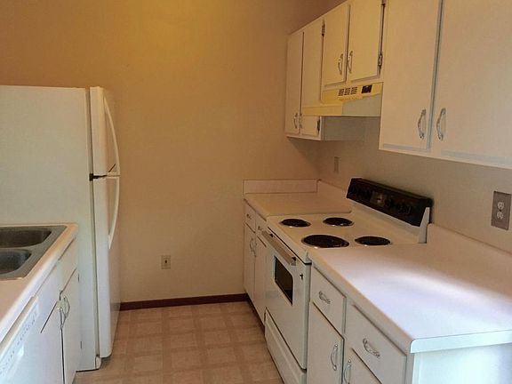4th image of 4941 Singleton Dr