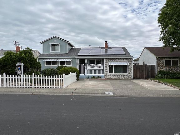2nd image of 131 Stinson Ave