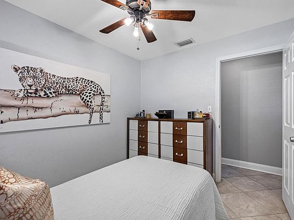 3rd image of 5065A 31st Ave N
