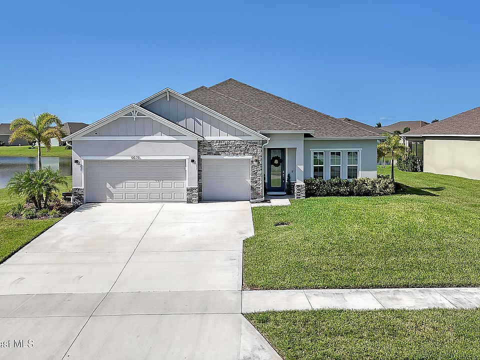 1st image of 4419 Lago Vista Dr