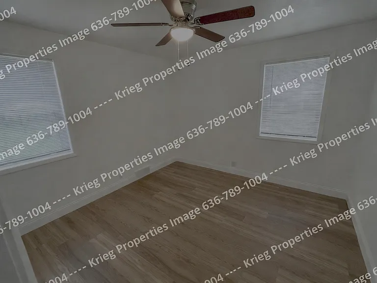 128 N 10th St — Photo 6