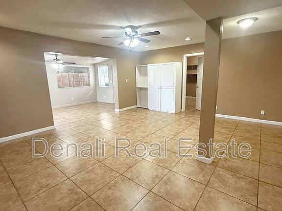 3rd image of 348 E 8th Dr