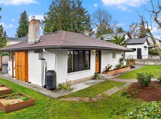 10545 Linden Ave N, Seattle, WA