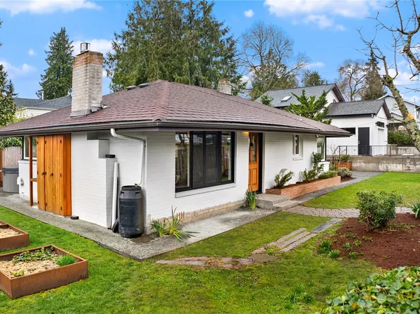 10545 Linden Avenue N, Seattle, WA 98133