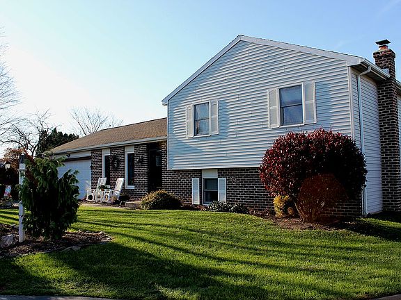 2nd image of 313 Heritage Dr