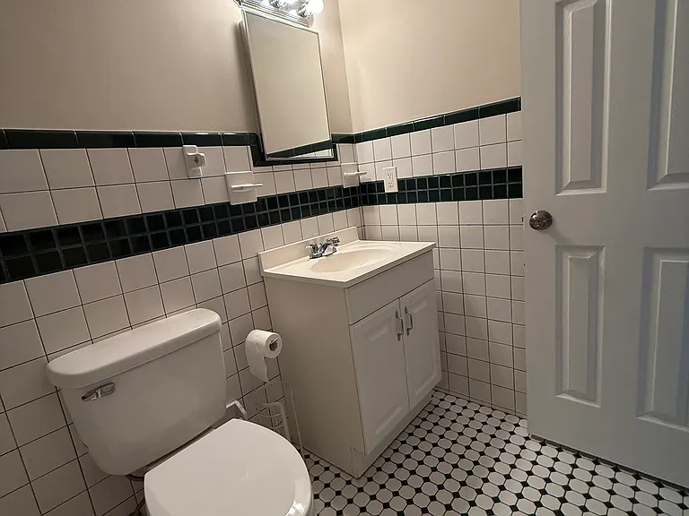 805 Meadowbrook Dr #B — Photo 9