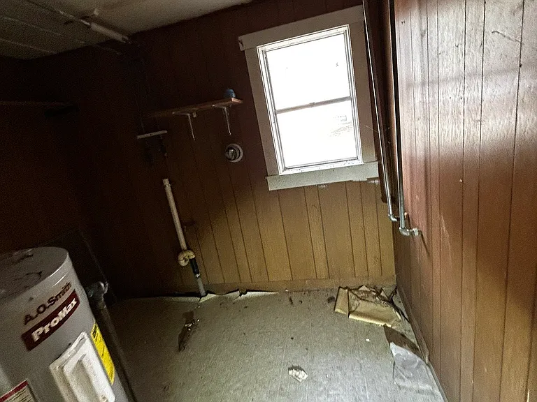 106 Locust St — Photo 56