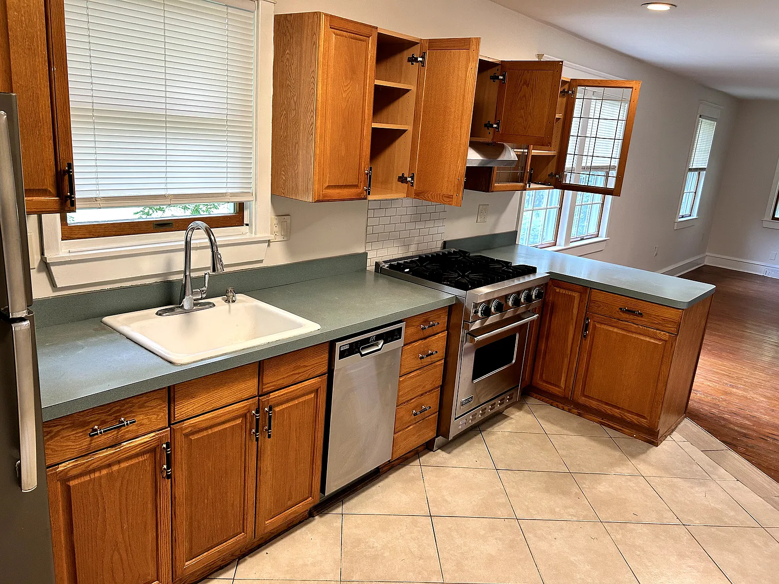 2 bed, 792 sqft, $2,150 — Photo 4