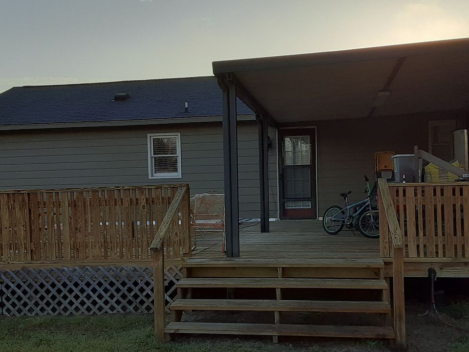 2nd image of 128 Traylor Ave