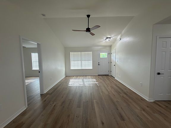 2nd image of 6121 Robin Rd