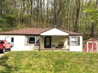 5858 Robert C Byrd Dr, Mount Hope, WV 25880