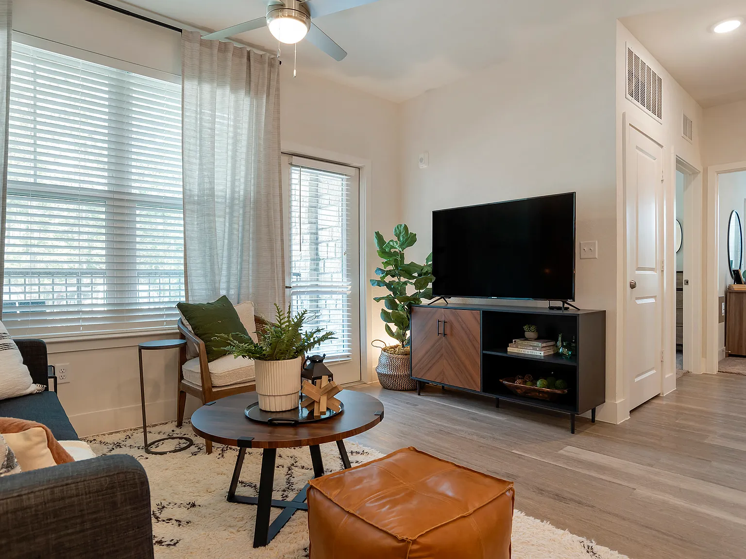 The Mason at Fremaux Park Apartments — Photo 4