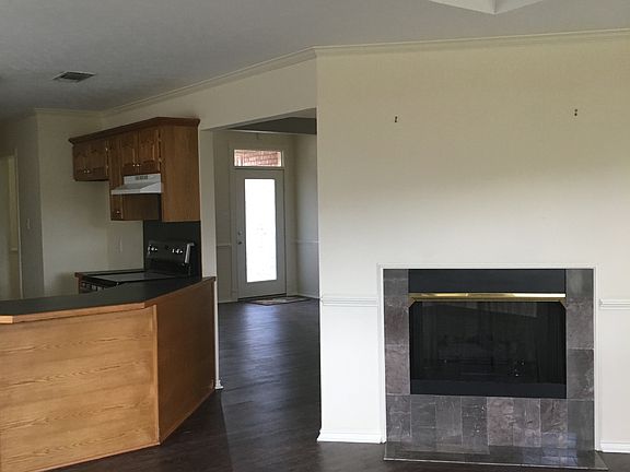 5th image of 6005 Beacon Hill Dr