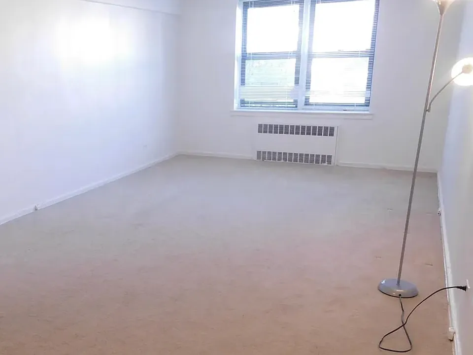 21610 77th Ave