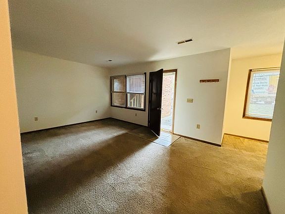 2nd image of 1744 Donlee Dr
