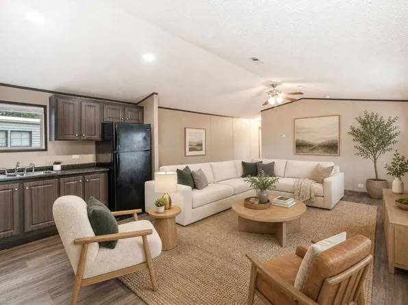 1001 E Macarthur Rd Lot 56, Wichita, KS 67216