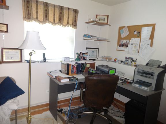 4th image of 7219 Waterman Ct