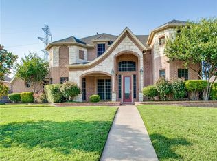 1605 Strayhorn Dr, Desoto, TX 75115