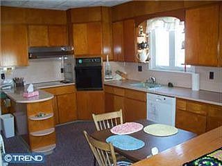 4th image of 31 Seymour Dr