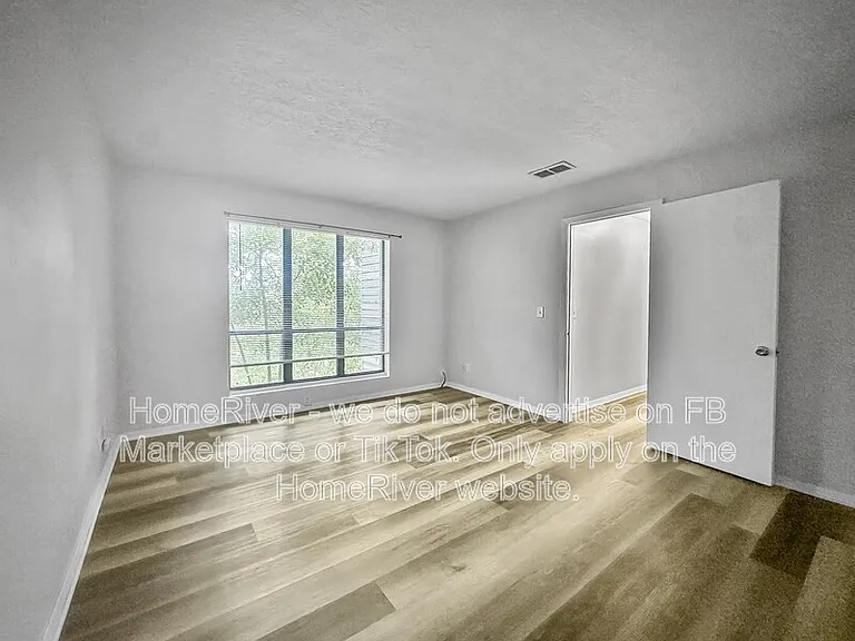 129 Warm Springs Cir — Photo 14