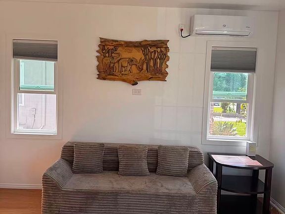4th image of 621 Kenmore Dr