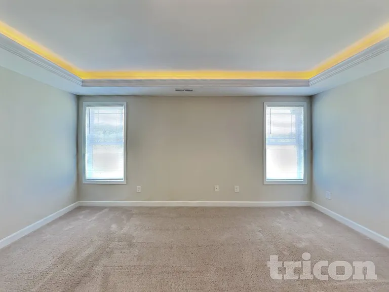 94 Hazelwood Rd — Photo 6